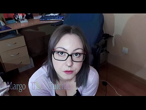 ❤️ Moza sexy con lentes chupa un consolador profundamente ante a cámara Porno na pornografía gl.ixiporn.ru ❌❤